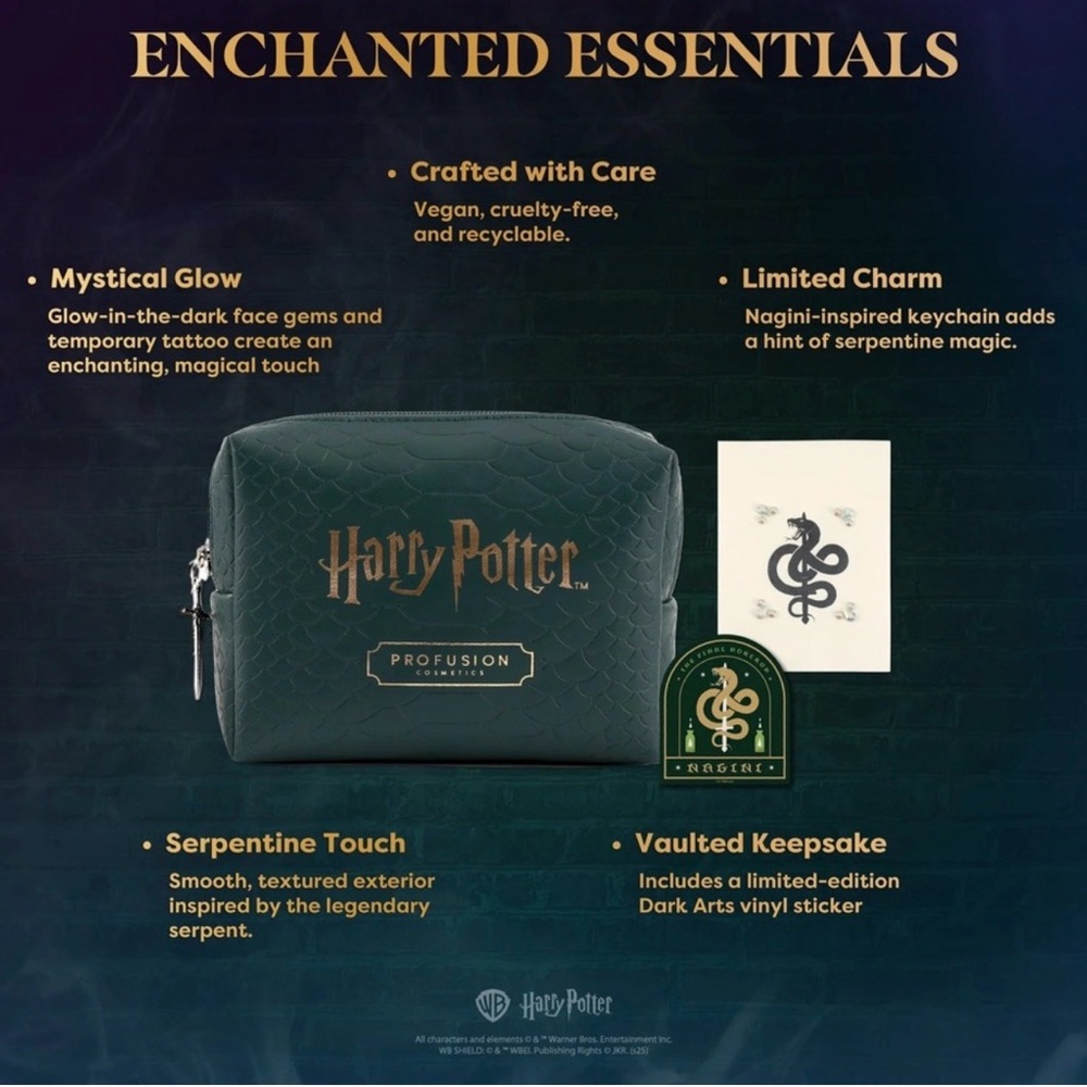 Harry Potter Nagini Cosmetic Bag - Green - Picture 3 of 4